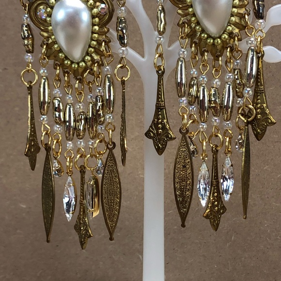 Jack Smile Chandelier Brass Faux Cabochon Rhinestones Crystal Tassel Earrings. - Picture 3 of 11